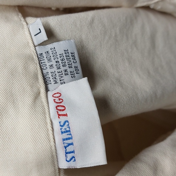 1980's Vintage Short Set in Ivory Large - Picture 11 of 15